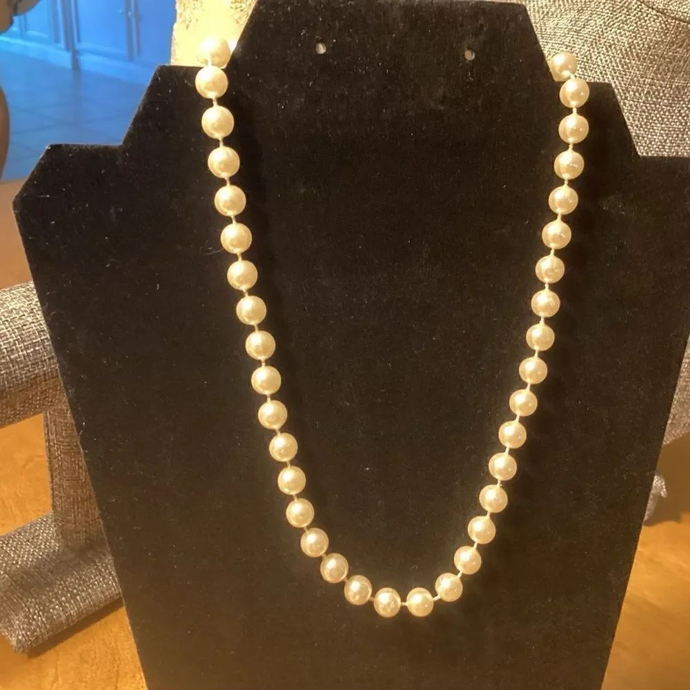 White Faux  Pearl Necklace with Spring Ring Clasp